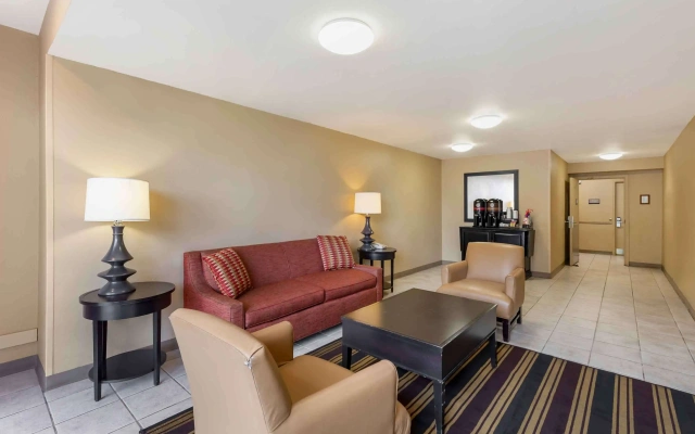 Suburban Studios Copley Akron West