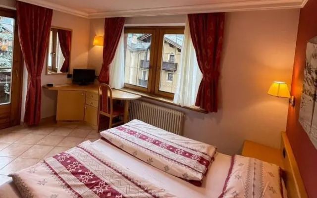 Hotel Garni Rin da Rin
