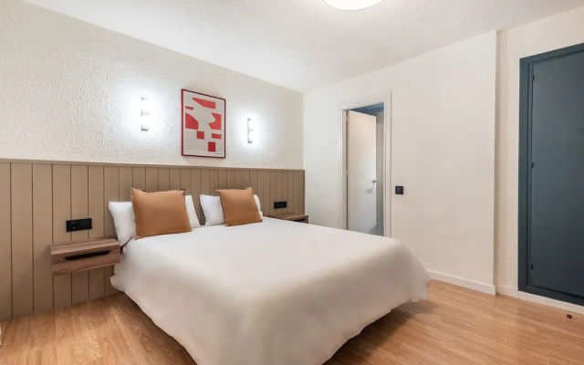 Granada Suites by Olala Homes