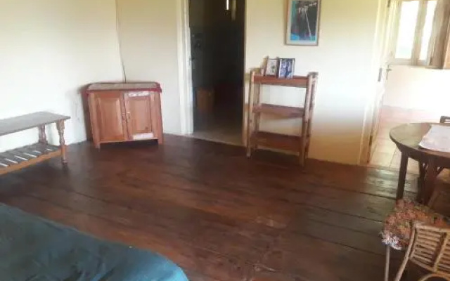 Khim's Guest House & Restaurant