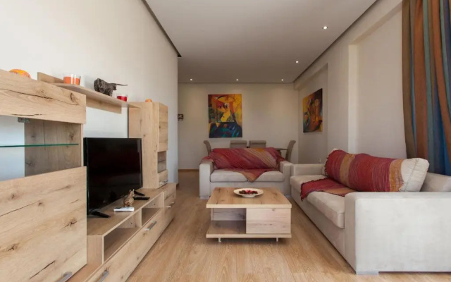 Modern art apt in Glyfada with sea view