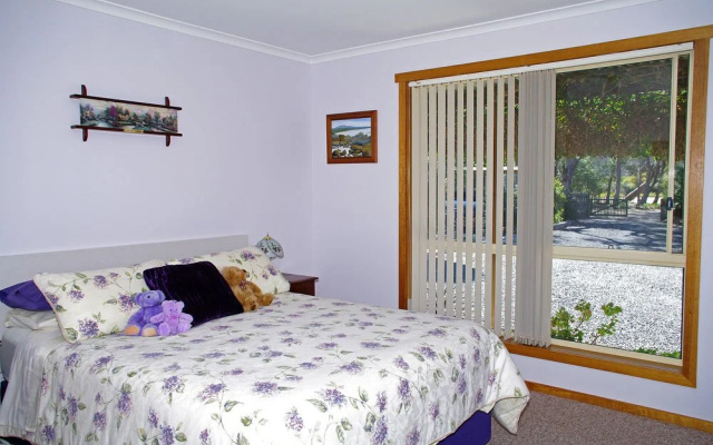 Pelican Bay Bed and Breakfast