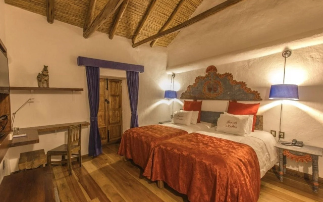ARQUEOLOGO EXCLUSIVE SELECTION - Casa Peralta
