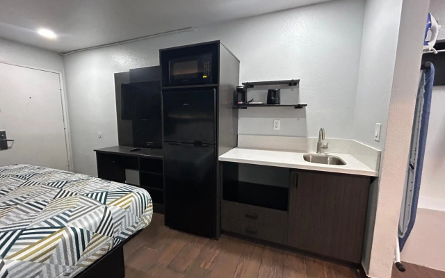 Studio 6 Hemet, CA