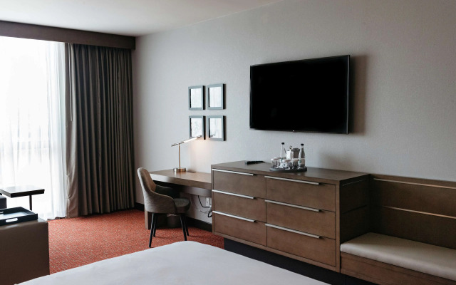 Revel Hotel Des Moines Urbandale, Tapestry Collection by Hilton
