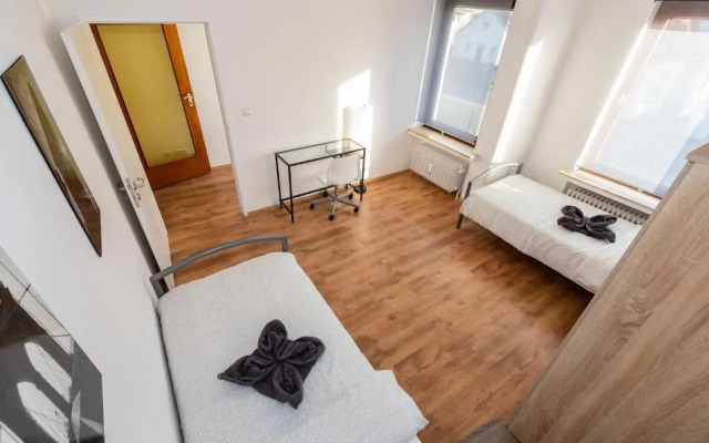 AVR Apartment HOF 7