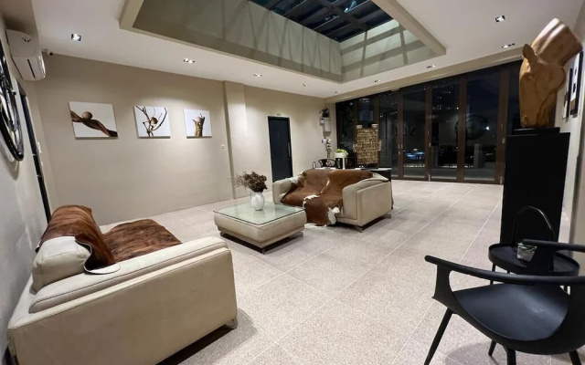 Choska Residence