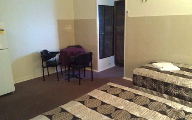 Avalon Motel