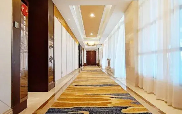 Diannan Phoenix Hotel
