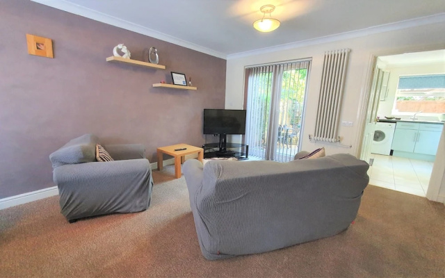2-bedroom House Near Town With Superfast Wi-fi