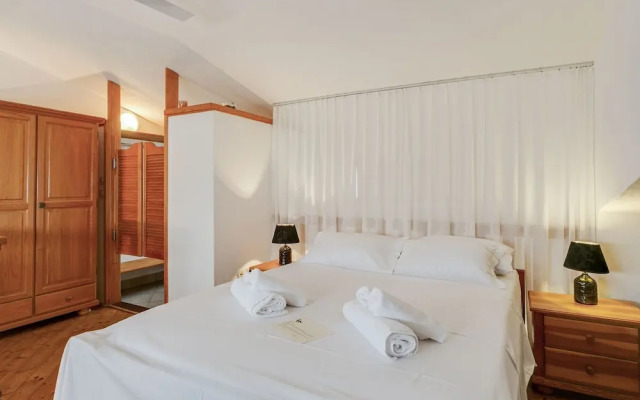 Spacious Holiday Home in Seget Vranjica With Garden
