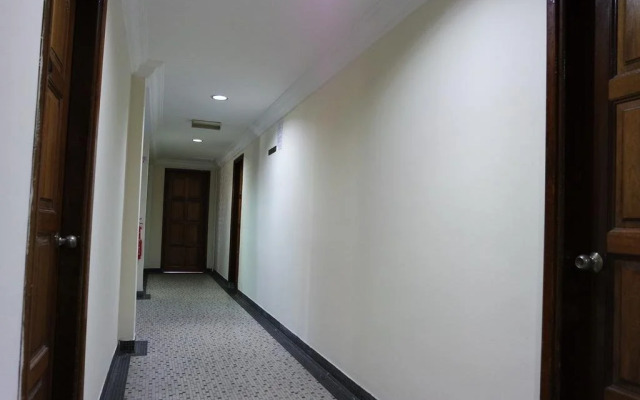 New Caspian Hotel