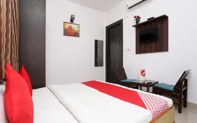 OYO Flagship 19535 Hotel Taj Niwas