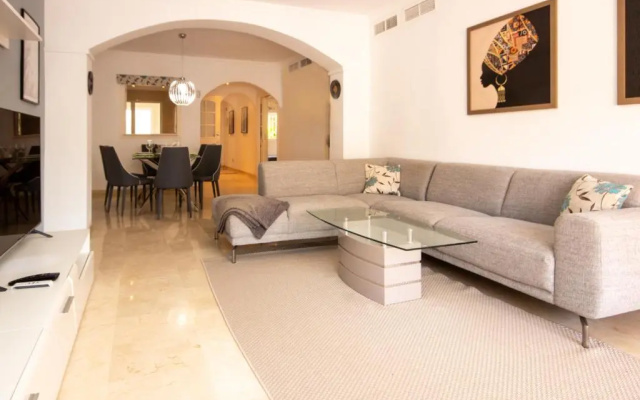 Ground Floor Apartment, Los Jardines de Santa Maria Elviria