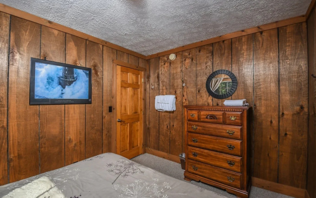 Oakleaf Lodge 5 Bedroom House