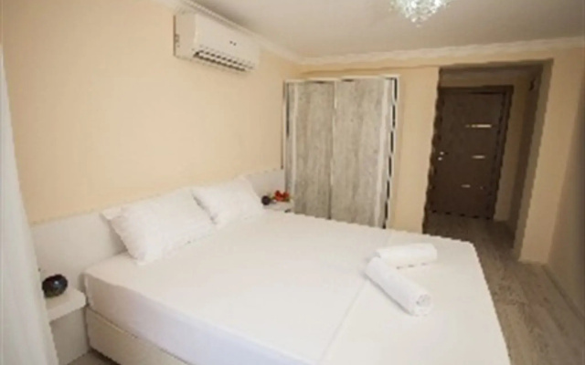 Artemiss Boutique Hotel