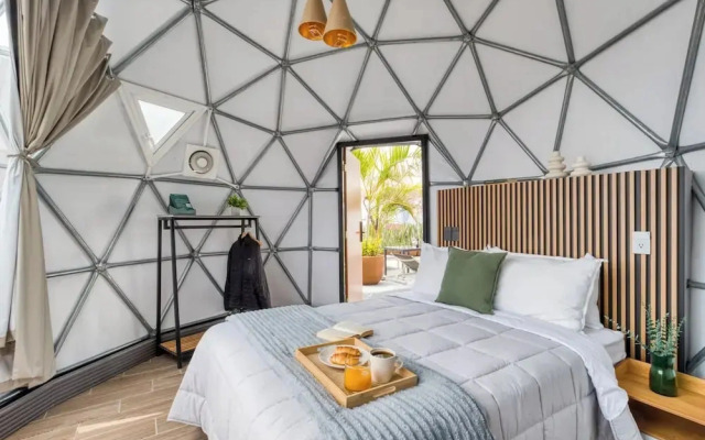 Umbral | Sky Domes in Roma Norte