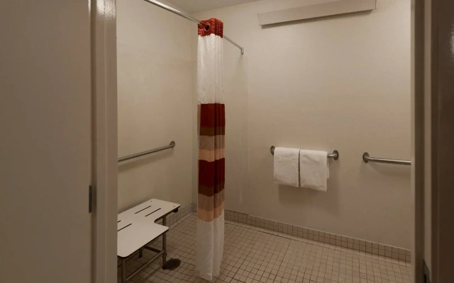Red Roof Inn PLUS+ Chicago - Willowbrook