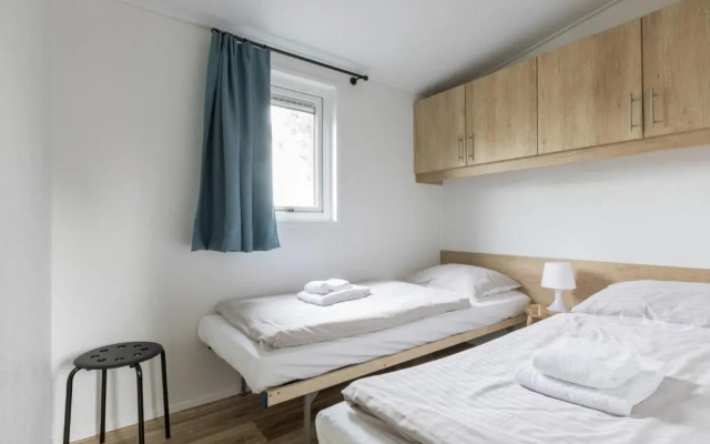 Chalet - Holidaypark Fort den Haak Vrouwenpolder