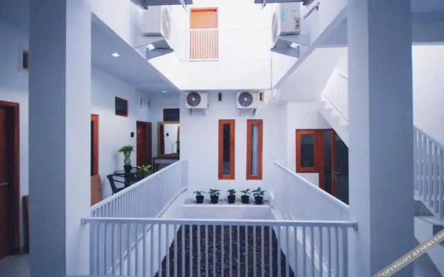 Mayo Guest House