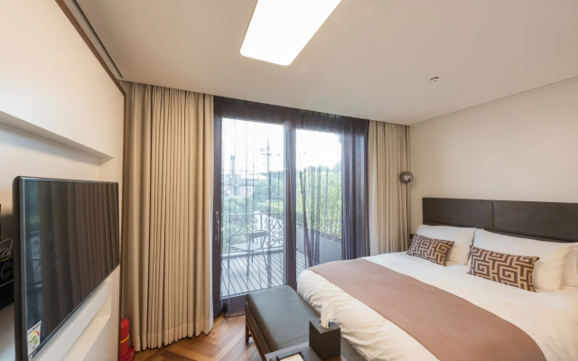 Bonum 1957 Hanok and Boutique
