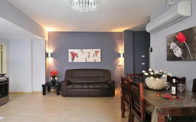 HaARI Mansion