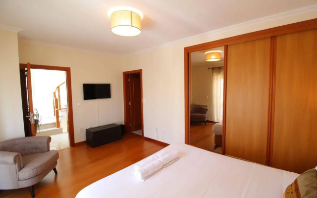 AHO Guest House