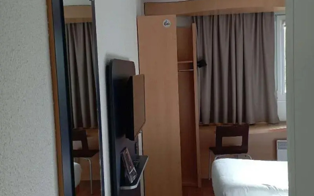 Ibis Fourmies
