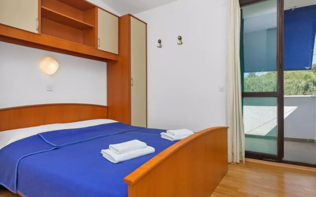 Apartment Cico Hvar/Pokrivenik 40602