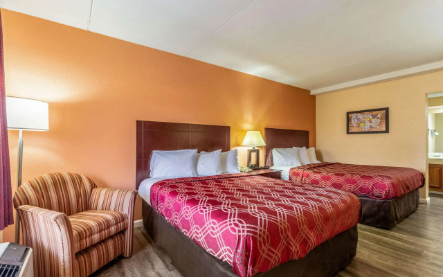 Econo Lodge Rocky Top