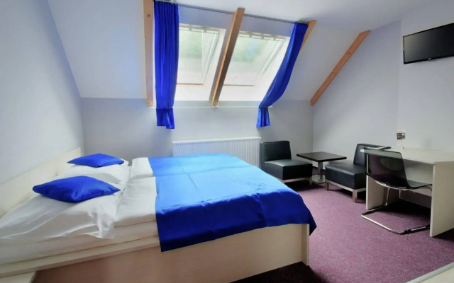 Hotel Adeba