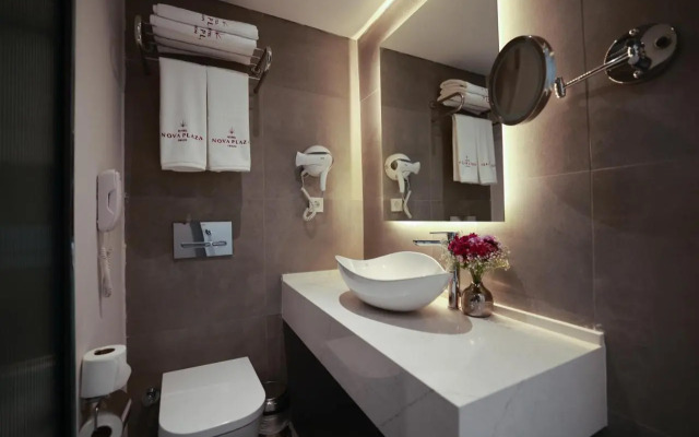 Nova Plaza Orion Hotel