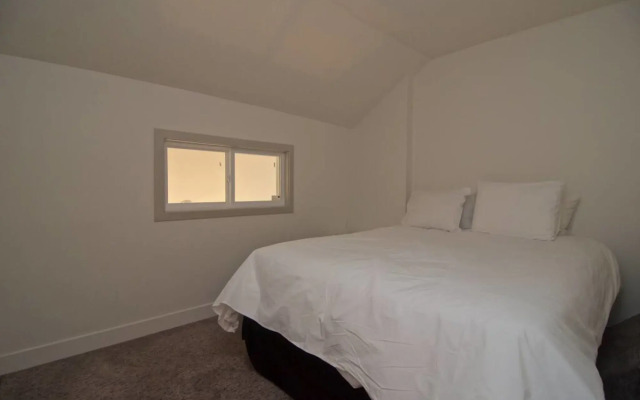 HS17 · Hearthstone Lodge - Hot tub - Village location