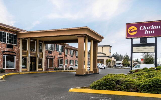 Отель Clarion Inn near JBLM США, Такома - отзывы, цены и фото номеров - забронировать отель Clarion Inn near JBLM онлайн вид на фасад