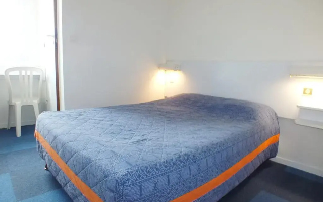 Alpha Hotel