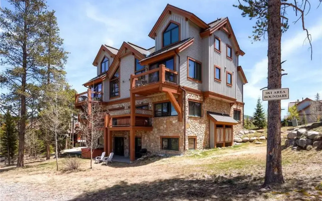 Saddlewood 46 By Peak Property Management