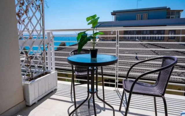 Acquamarina Apartment On Sea Shore