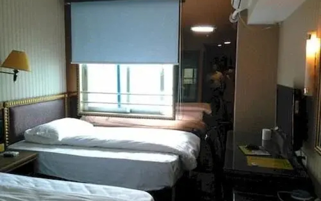 Small Xierdun Hotel