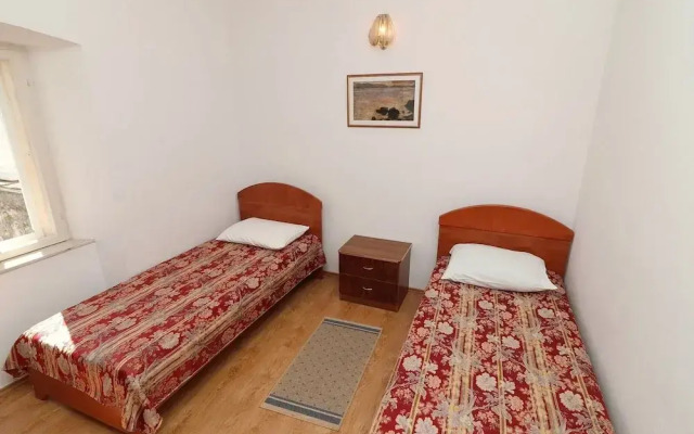 Apartment Lepur Slano - Two-bedroom Apartment With Terrace