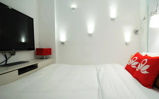 The Daulat Hotel