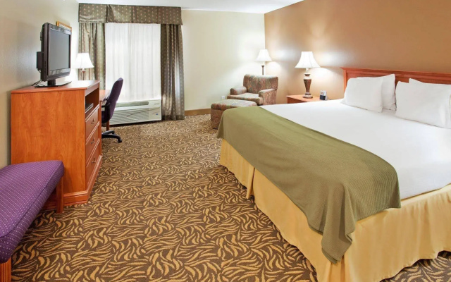 Holiday Inn Express Hotel & Suites Columbus by IHG