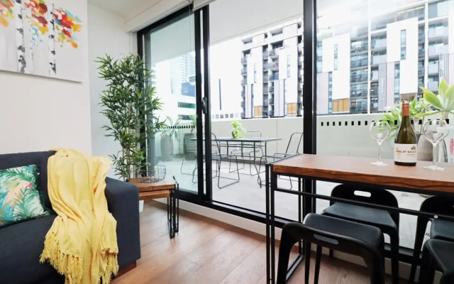 Urban Eden in South Yarra - Rejuvenate Stays