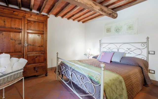 Chiara House In Galenda