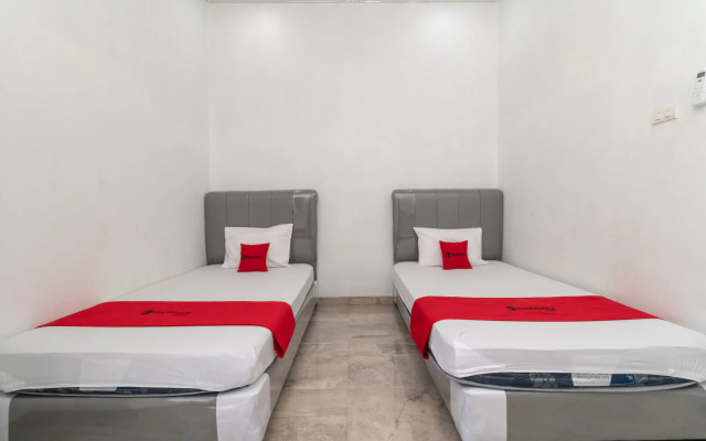 RedDoorz Near Tugu Coklat Pesawaran Lampung