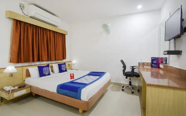 OYO 10209 Hotel AVS Sweet Magic