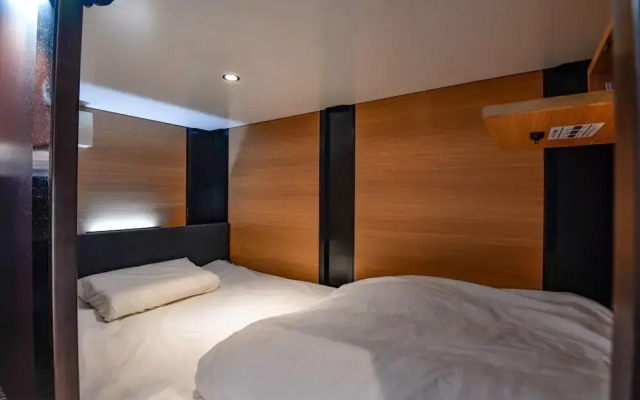 Grandouce Kamata II - Hostel Caters to Men