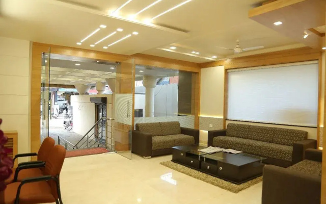 i-Roomz Hotel Shivananda