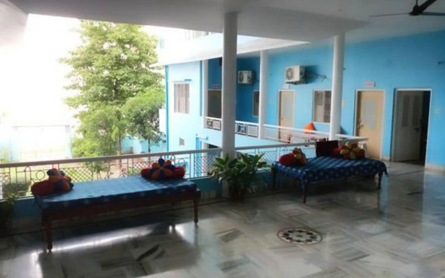 Shri Yoga Mandir Guest House
