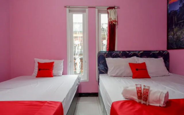 RedDoorz Syariah near Telaga Warna Dieng