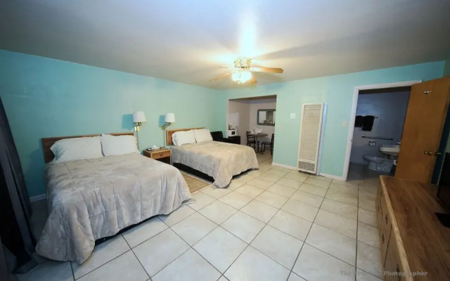 Kim's Oasis Motel